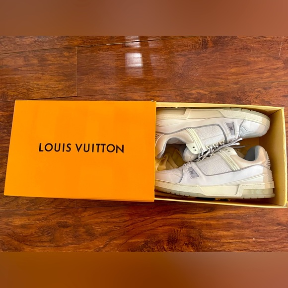 Louis Vuitton Other - Louis Vuitton Trainer low